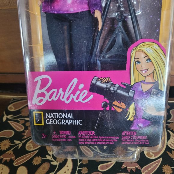 Barbie National Geographic 2018 Barbie New - Picture 8 of 17